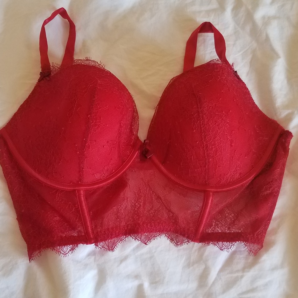 Victoria's Secret underwire bra 36DD